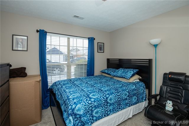 2401 Creaghton Court, Jeffersonville, IN 47130