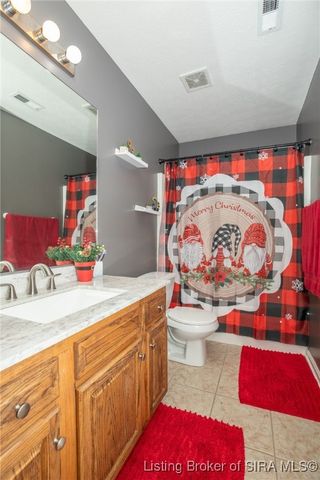 2401 Creaghton Court, Jeffersonville, IN 47130