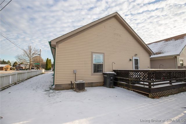 2401 Creaghton Court, Jeffersonville, IN 47130