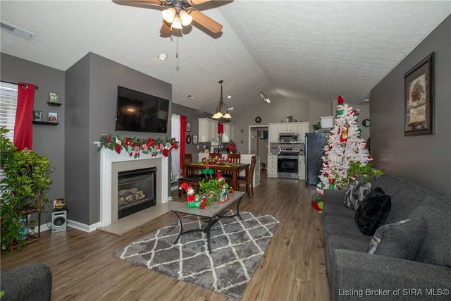 2401 Creaghton Court, Jeffersonville, IN 47130