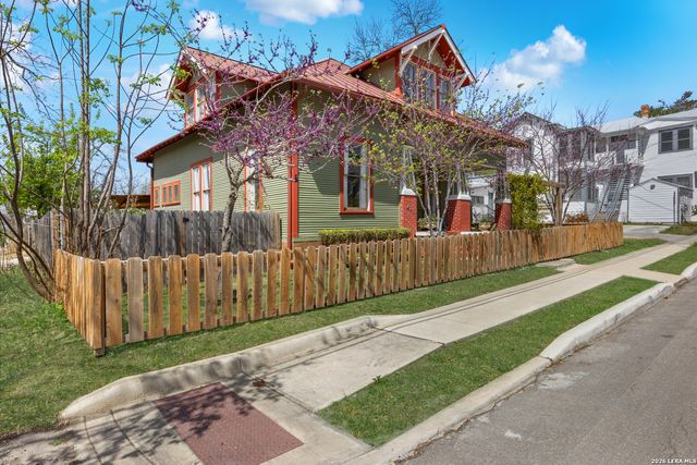 421 Spofford Ave, San Antonio, TX 78208