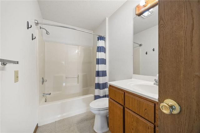 105 W Price Street, Savannah, MO 64485