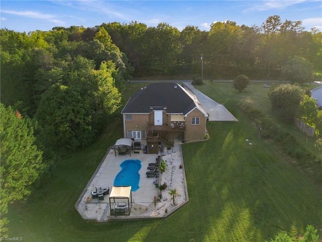 2929 Durham Street, Burlington, NC 27217