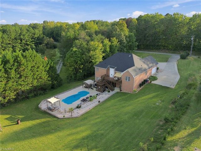 2929 Durham Street, Burlington, NC 27217