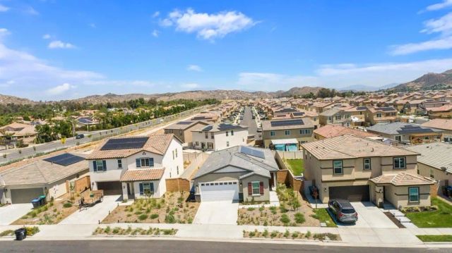 25258 Lost Saddle Lane, Homeland, CA 92548