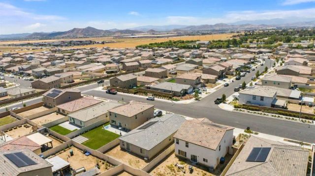 25258 Lost Saddle Lane, Homeland, CA 92548