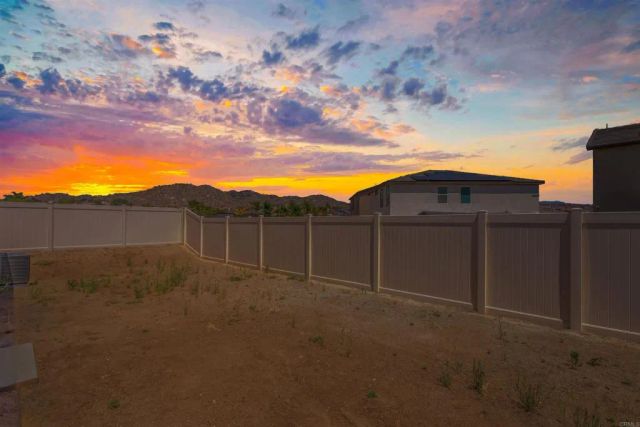 25258 Lost Saddle Lane, Homeland, CA 92548
