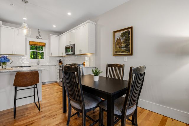 88 Silver St Apt 3, Dover, NH 03820
