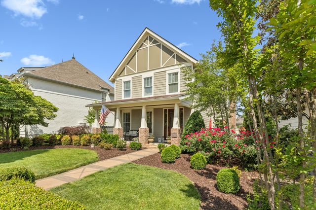 2924 Americus Dr, Thompsons Station, TN 37179