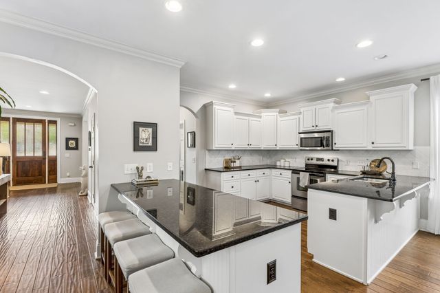 2924 Americus Dr, Thompsons Station, TN 37179