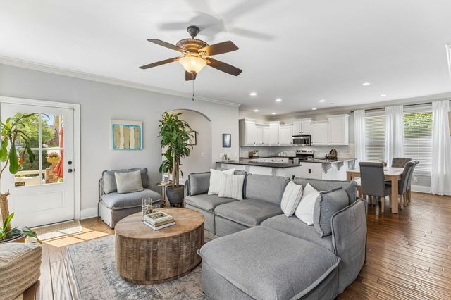 2924 Americus Dr, Thompsons Station, TN 37179