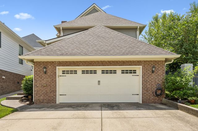 2924 Americus Dr, Thompsons Station, TN 37179