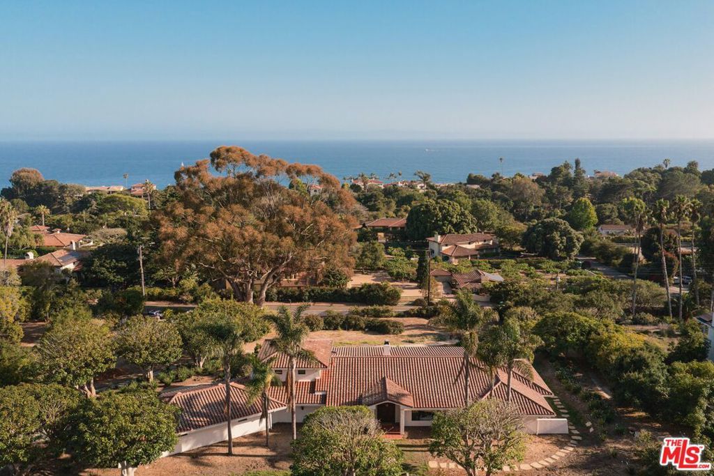 Image 32 of property listing at 3236 Braemar Drive, Santa Barbara, CA 93109