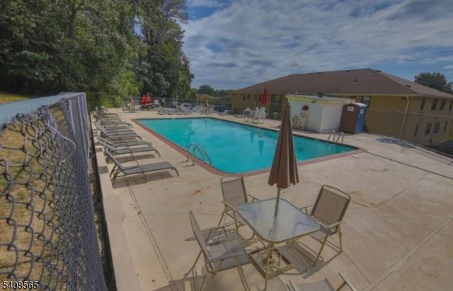 401 Us Highway 22 H, North Plainfield Boro, NJ 07060