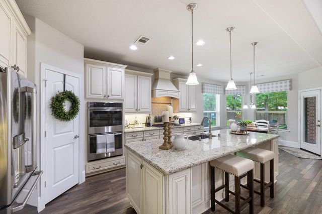19 Cohasset Place, Tomball, TX 77375