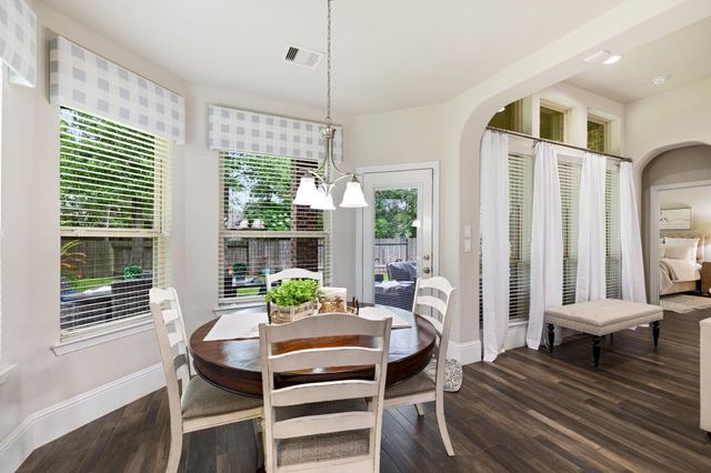 19 Cohasset Place, Tomball, TX 77375
