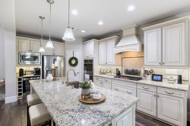 19 Cohasset Place, Tomball, TX 77375