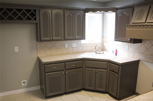 3824 Umar Avenue, Mcallen, TX 78504