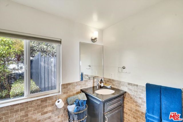 3966 Las Flores Canyon Road, Malibu, CA 90265