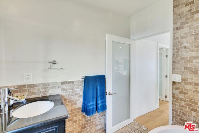 3966 Las Flores Canyon Road, Malibu, CA 90265