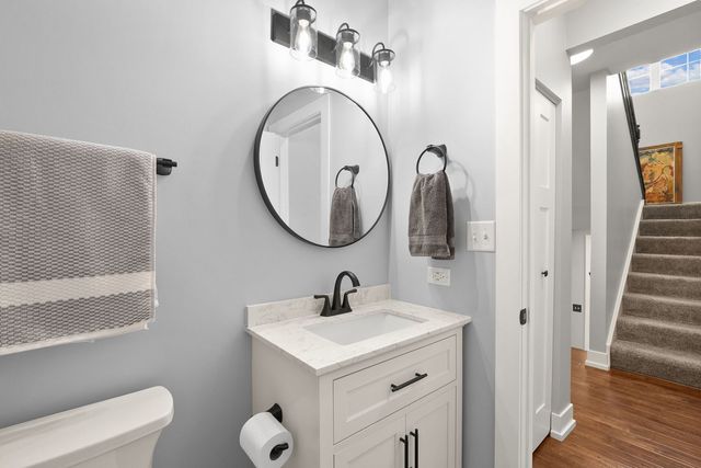 1474 Deer Pointe Drive, South Elgin, IL 60177