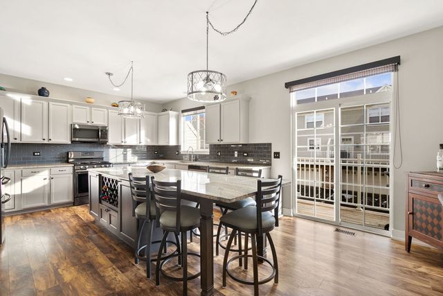 1474 Deer Pointe Drive, South Elgin, IL 60177