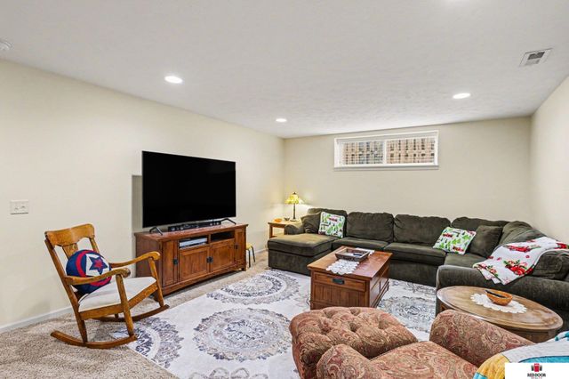 7264 Rachel Road, Lincoln, NE 68516