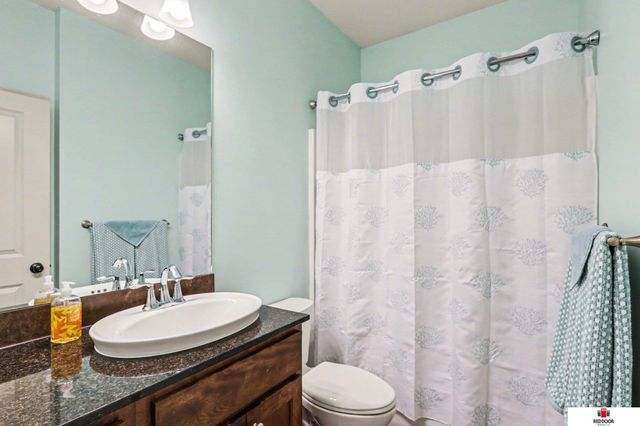 7264 Rachel Road, Lincoln, NE 68516