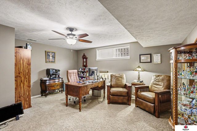 7264 Rachel Road, Lincoln, NE 68516