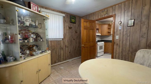 242 Vanderbilt Avenue, Staten Island, NY 10304