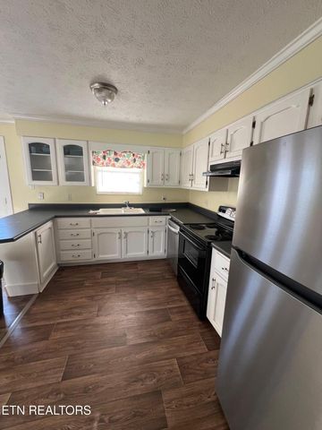 128 chapman crest Drive, Lafollette, TN 37766