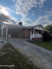 128 chapman crest Drive, Lafollette, TN 37766