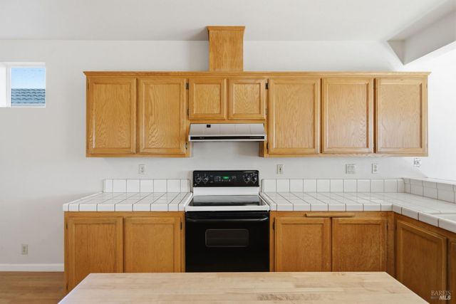 372 Stamper Cir, Suisun City, CA 94585