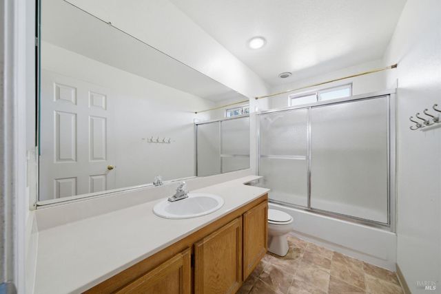 372 Stamper Cir, Suisun City, CA 94585