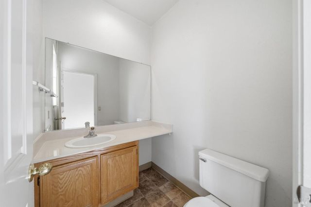 372 Stamper Cir, Suisun City, CA 94585