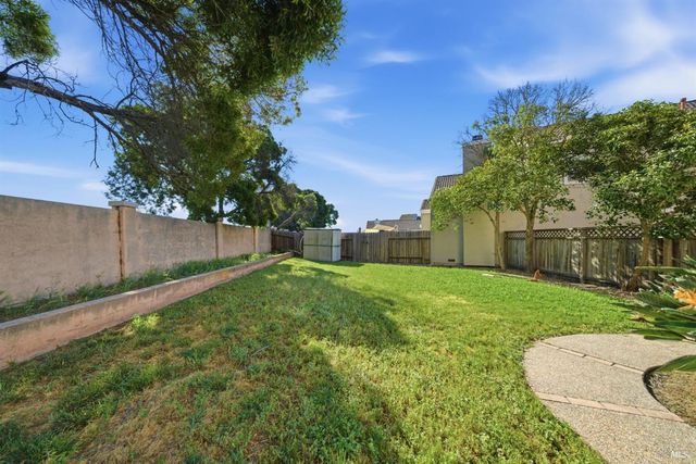 372 Stamper Cir, Suisun City, CA 94585