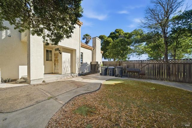 372 Stamper Cir, Suisun City, CA 94585