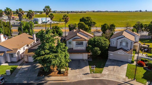 372 Stamper Cir, Suisun City, CA 94585