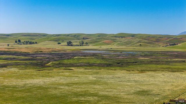 372 Stamper Cir, Suisun City, CA 94585