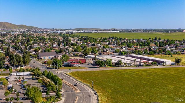 372 Stamper Cir, Suisun City, CA 94585