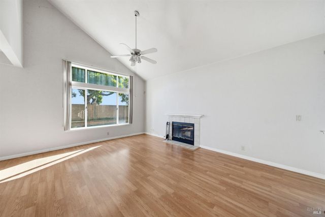 372 Stamper Cir, Suisun City, CA 94585