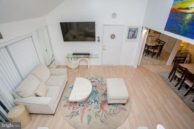 48 BONNIE GELLMAN CT #B48, Philadelphia, PA 19114