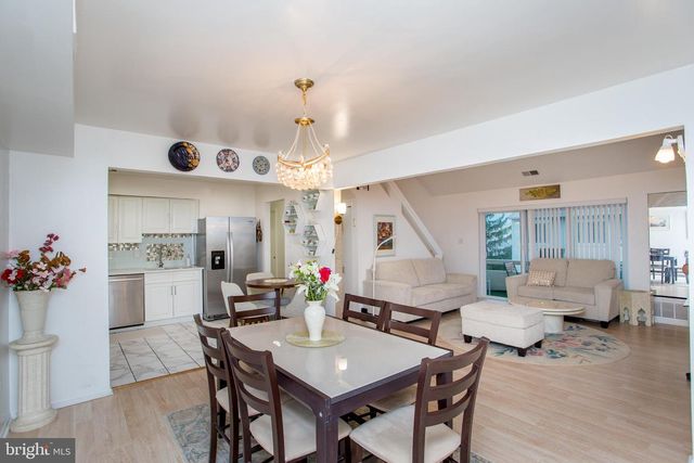 48 BONNIE GELLMAN CT #B48, Philadelphia, PA 19114