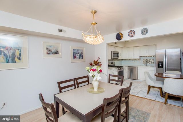 48 BONNIE GELLMAN CT #B48, Philadelphia, PA 19114