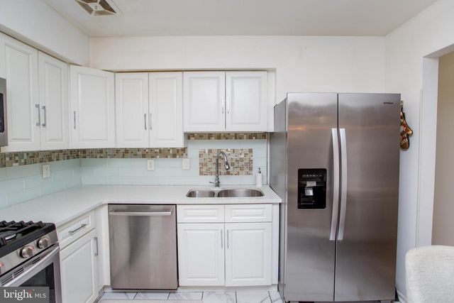 48 BONNIE GELLMAN CT #B48, Philadelphia, PA 19114