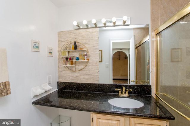 48 BONNIE GELLMAN CT #B48, Philadelphia, PA 19114