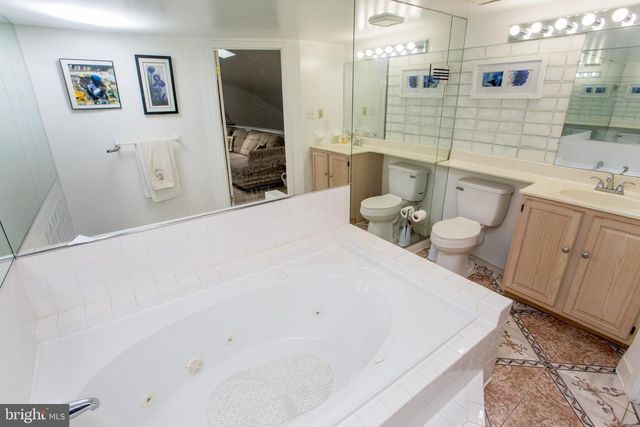 48 BONNIE GELLMAN CT #B48, Philadelphia, PA 19114