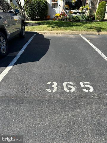 48 BONNIE GELLMAN CT #B48, Philadelphia, PA 19114