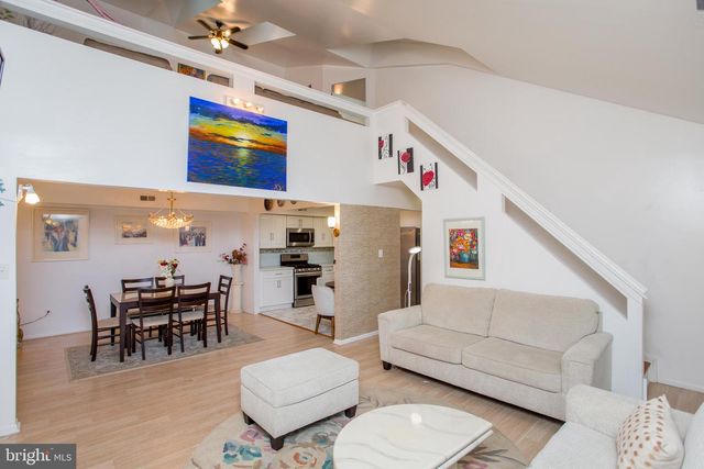 48 BONNIE GELLMAN CT #B48, Philadelphia, PA 19114