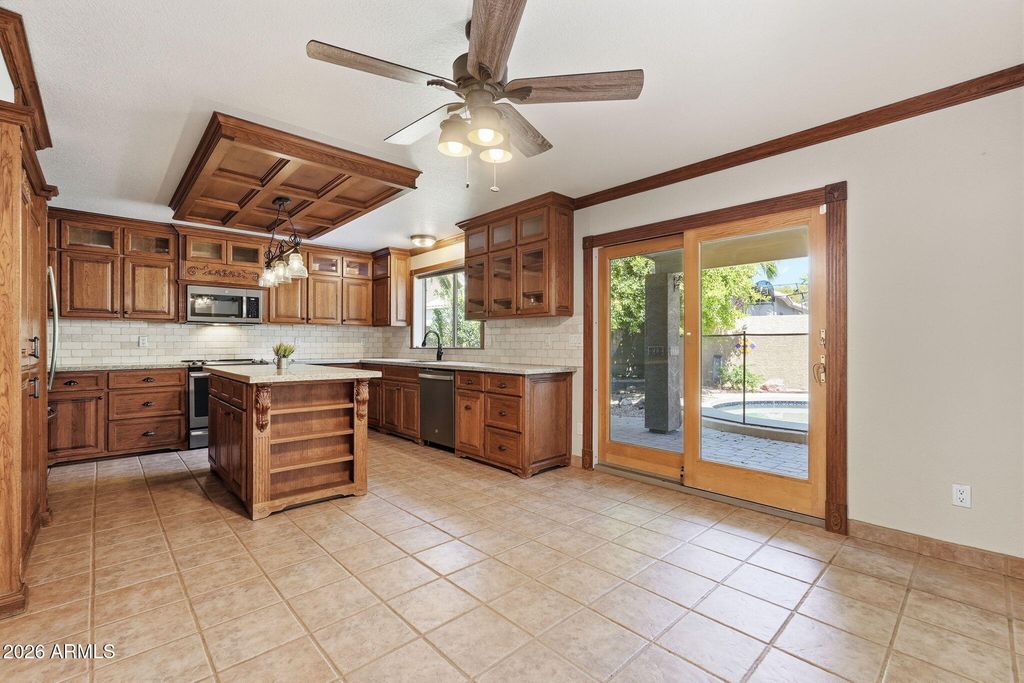 4658 E KELLY Drive, Gilbert, AZ 85234 — photo 3
